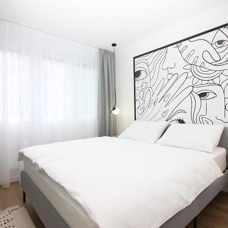 Meeting Point Apartment Sarajevo Luaran gambar