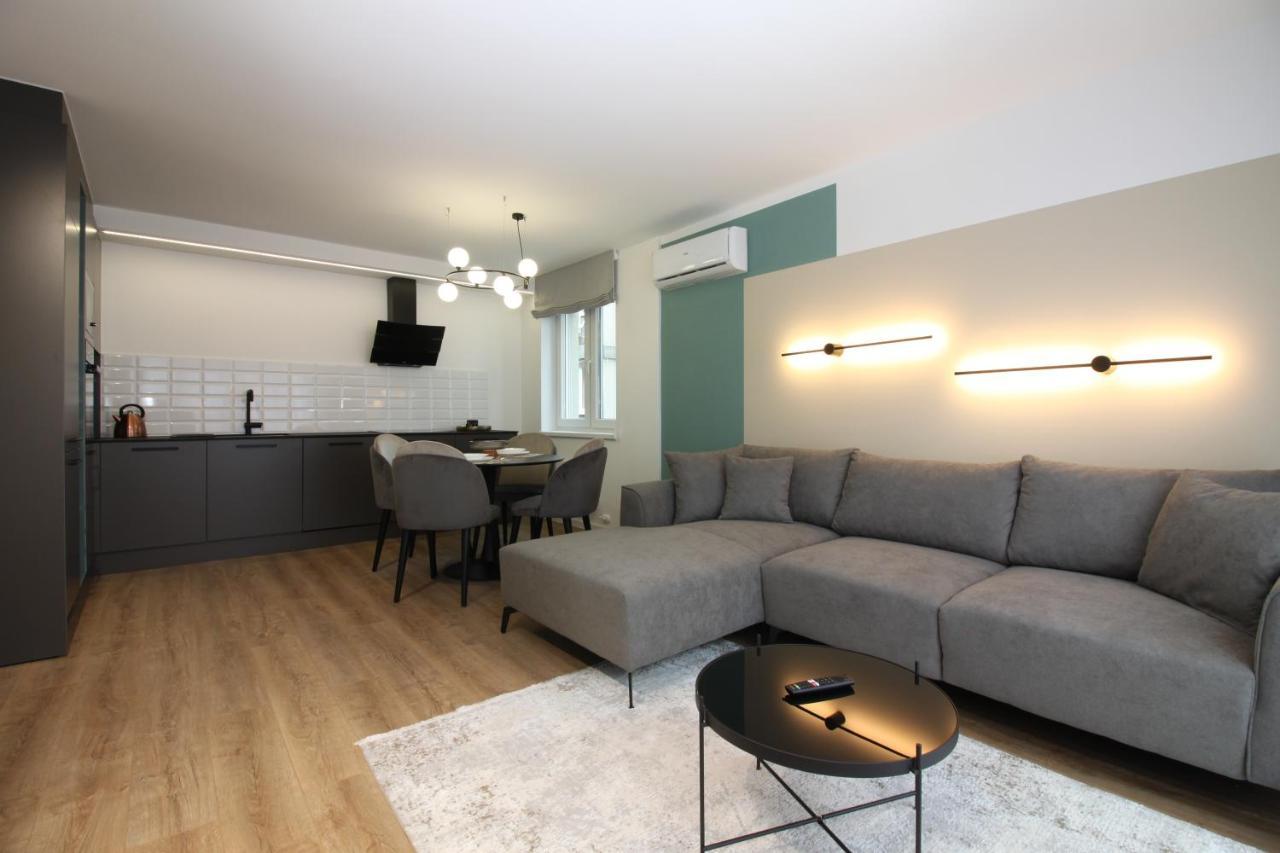 Meeting Point Apartment Sarajevo Luaran gambar